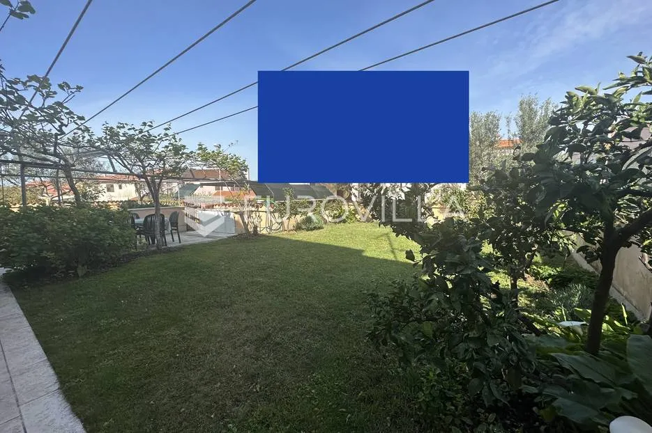 štinjan, prekrasna kuća u nizu s vrtom i pogledom more 300 m² - slika 10