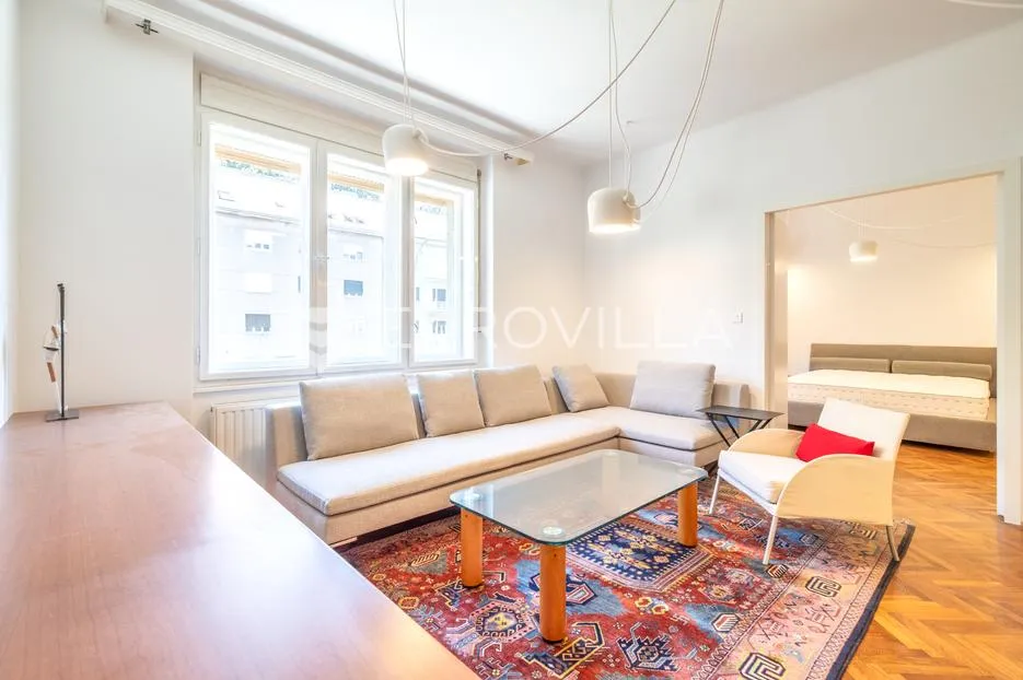 Zagreb, Britanski trg, prekrasan trosoban stan 84 m2 + GM - Donji grad