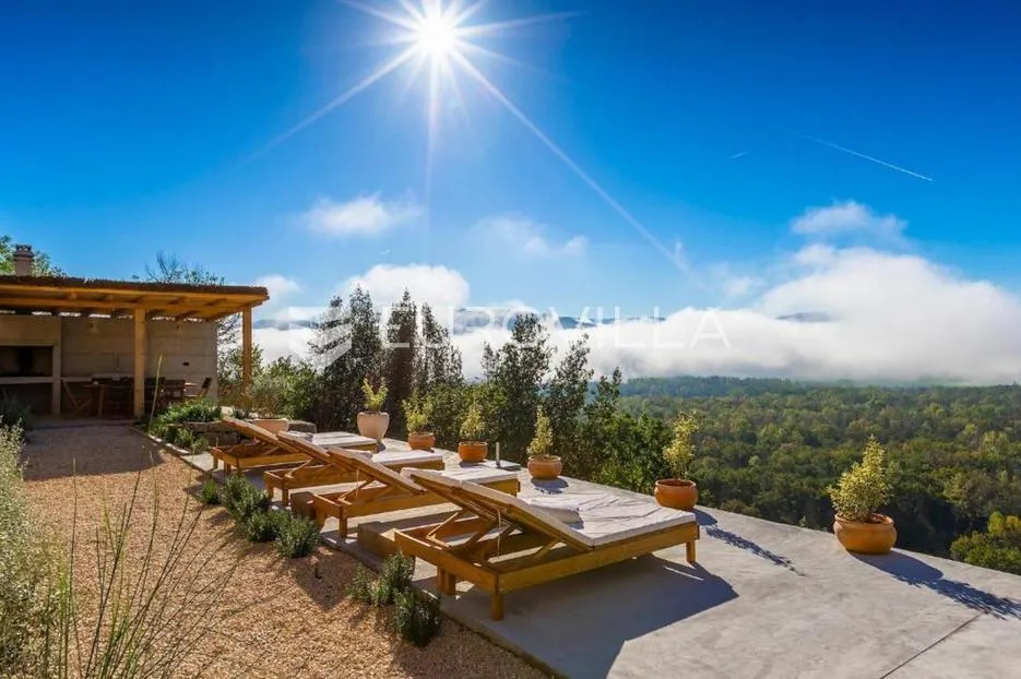 istra, motovun, luksuzna dizajnerska vila s infinity bazenom i panoramskim pogledom - slika 34
