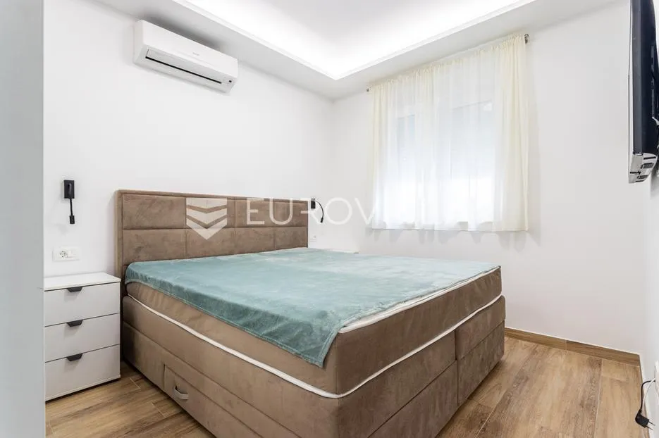 duće, jednosoban stan u drugom redu od mora - slika 4