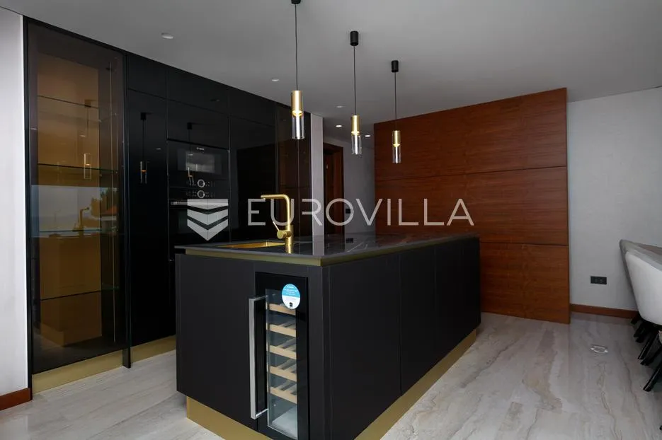malinska dubašnica, 152,57 m² trosobni luksuzan stan s boravkom i bazenom - slika 4