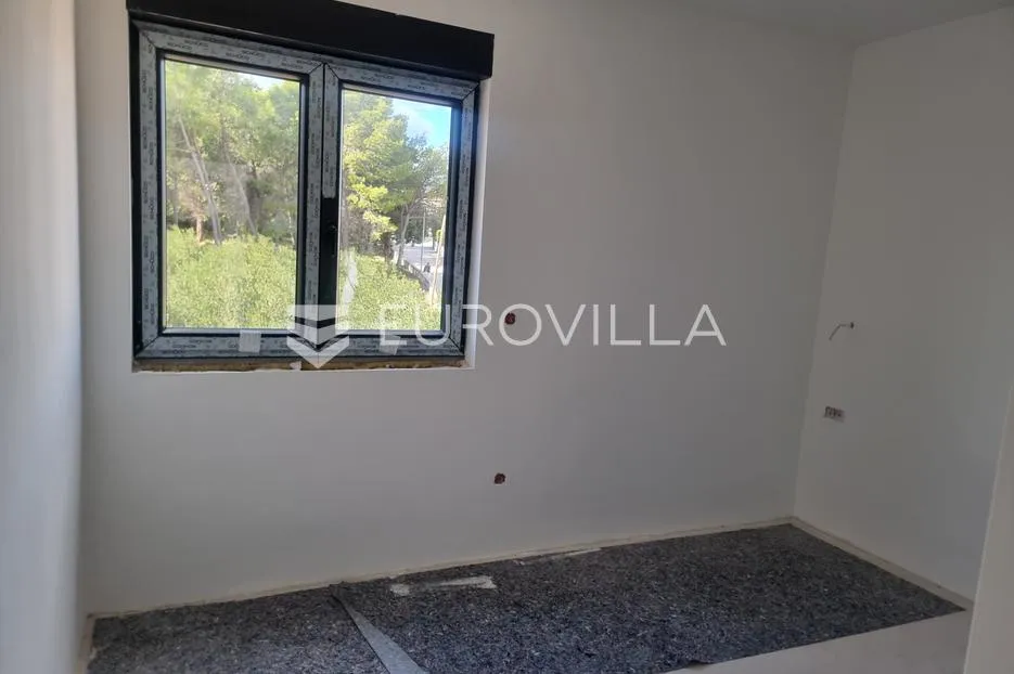 vodice, moderna kuća s bazenom, 190,58 m² - slika 19
