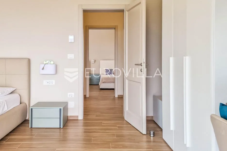 istra, luksuzna villa 276 m² s 4 spavaće sobe, bazenom i pogledom na more - slika 17