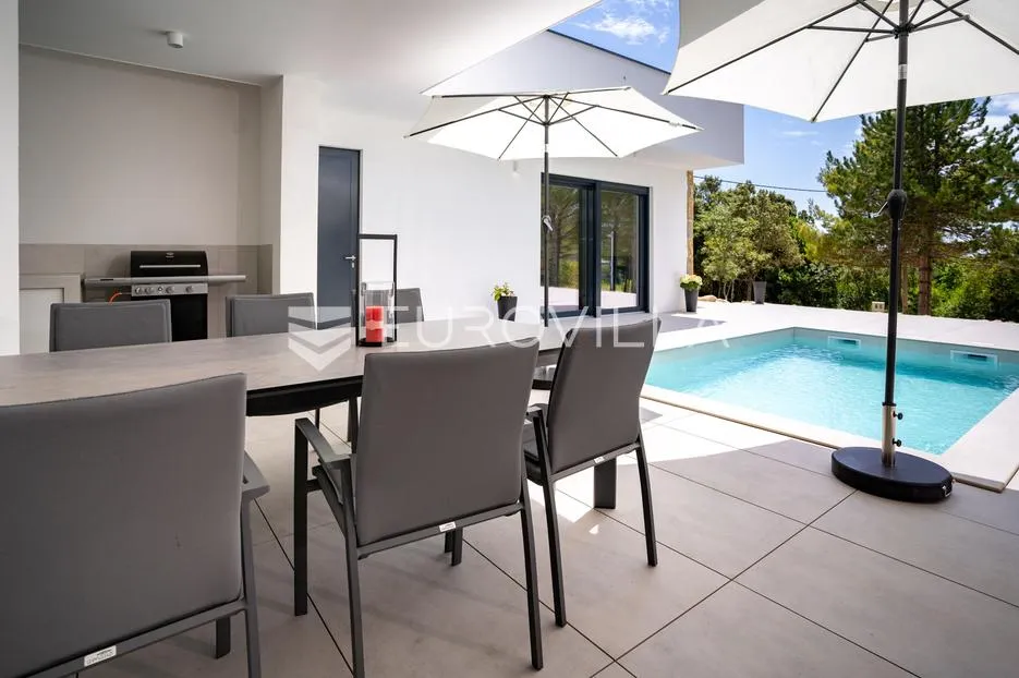 otok rab, palit, luksuzna vila s 5000 m² okućnice - slika 5