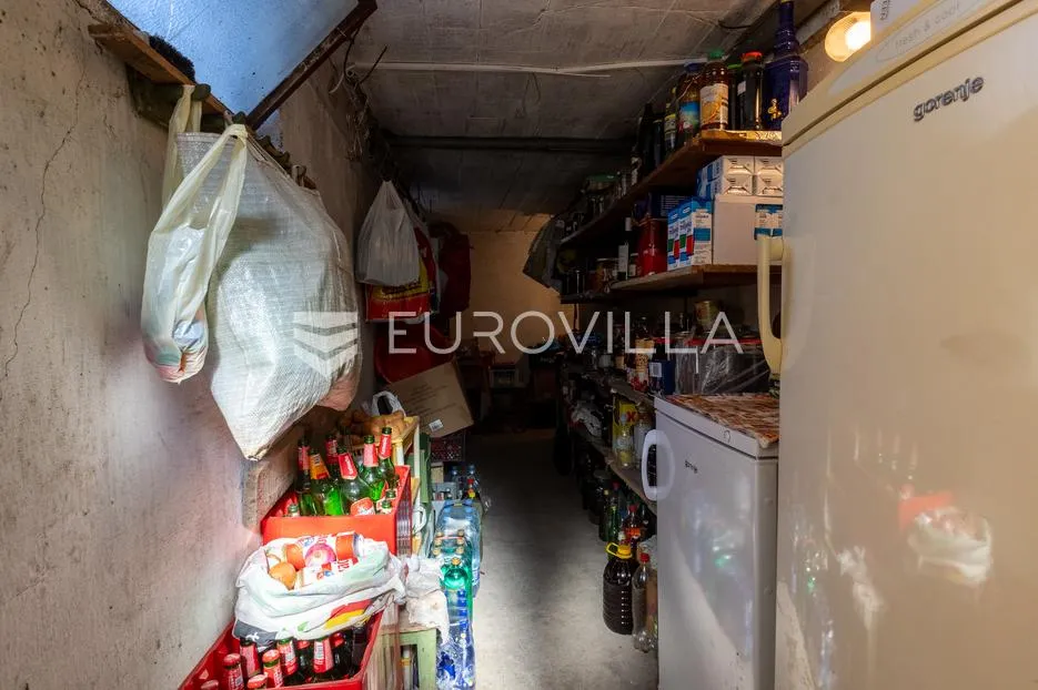 slavonski brod, visoka prizemnica mali pariz - slika 21