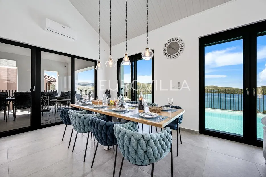 šibenik, žaborić, moderna villa s bazenom - slika 10