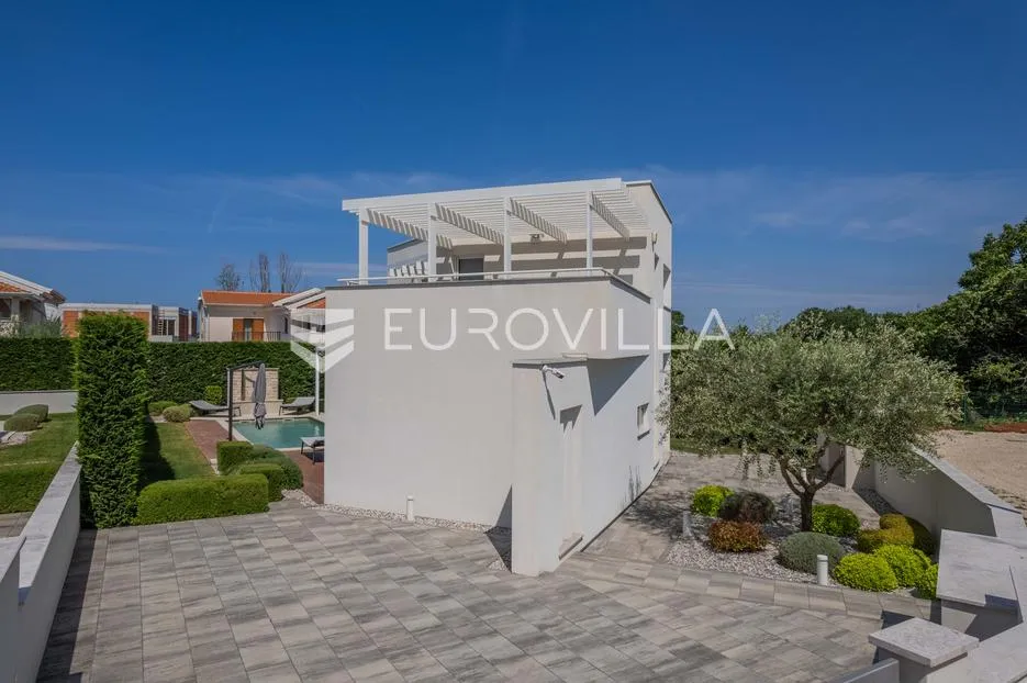 istra, funtana, moderna vila 179 m² s bazenom i privatnim parkingom - slika 25
