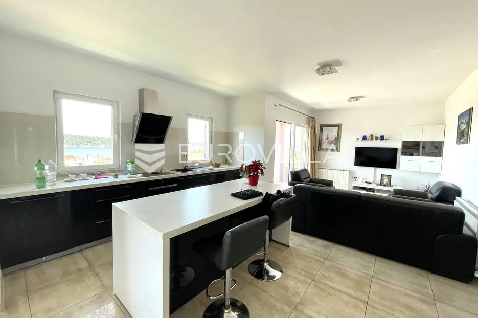 otok rab, barbat, predivna apartmanska vila - slika 23