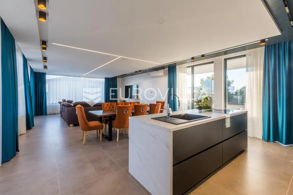 medulin, besprijekornog luksuzna vila 400 m² s bazenom, 300 m od plaže - slika 21