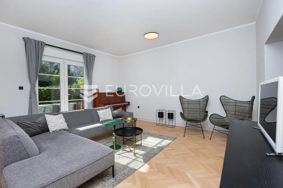 Opatija, Centar, luksuzan četverosoban stan 110 m²