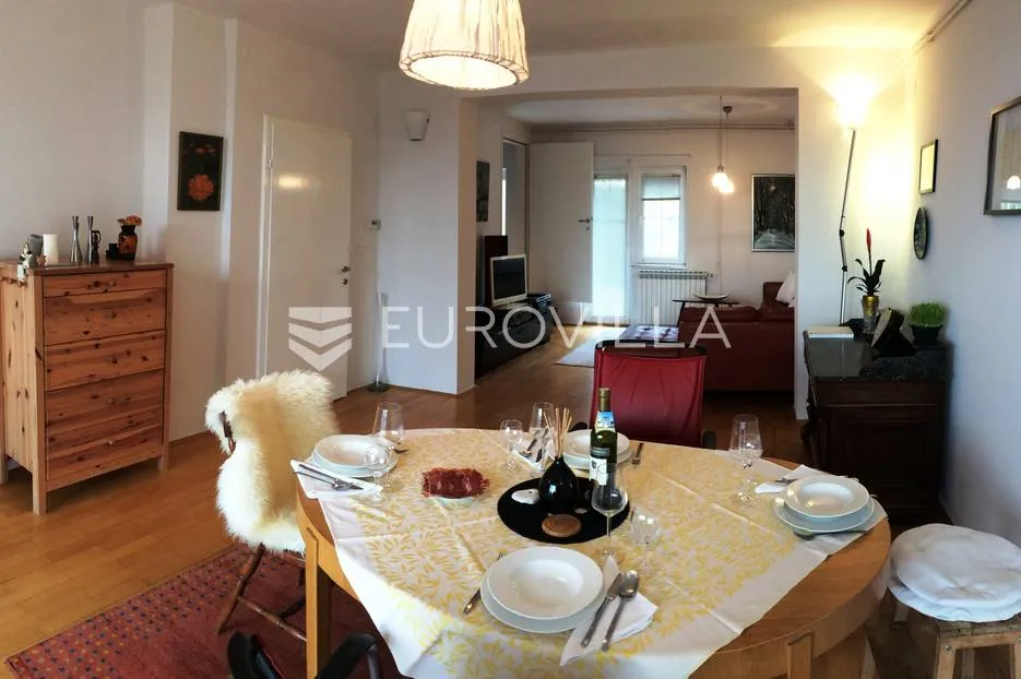 zagreb, gračani, predivna kuća od 289,18 m2 - slika 13