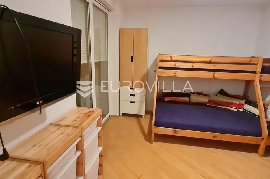 zagreb, stenjevec, dvoetažan četverosoban penthouse 150 m² - slika 9