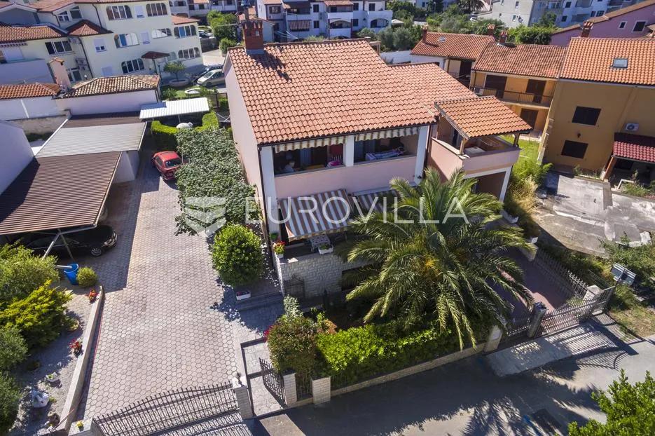 istra, pula - apartmanska kuća s pogledom na more u blizini plaže - slika 3