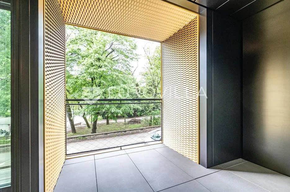 zagreb, donji grad, centar, luksuzan četverosoban stan s loggiom, terasom i vrtom 150 m² - slika 13