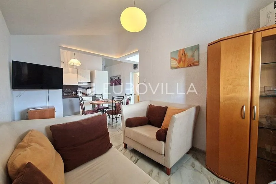 vir, apartman s prostranom terasom i dvije spavaće sobe na odličnoj lokaciji - slika 6