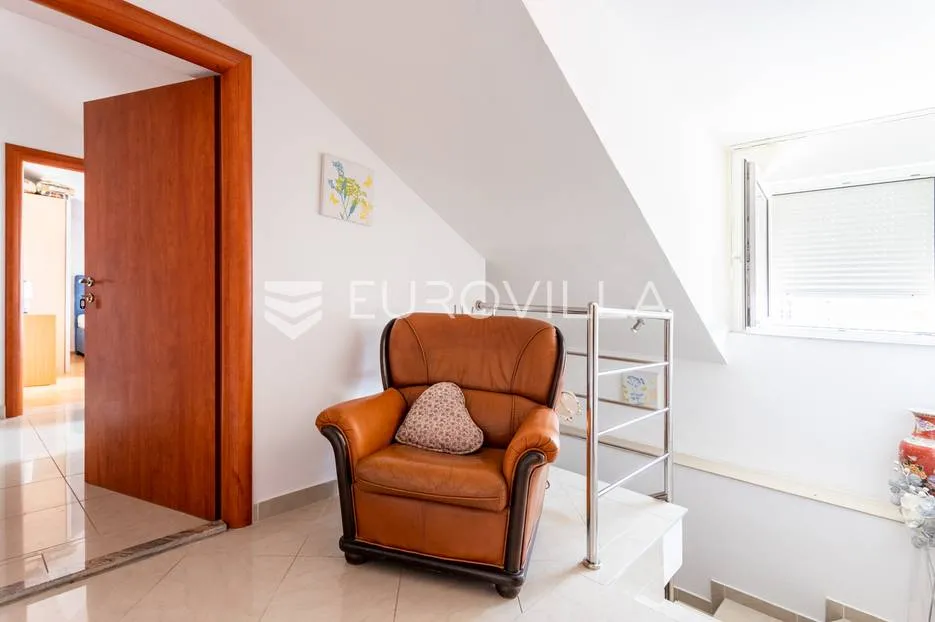 novalja, kuća s 10 apartmana blizu centra s pogledom na more - slika 27