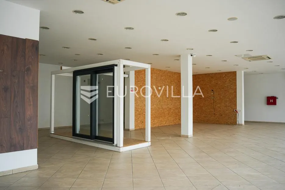 vinkovci, radićev blok, poslovni prostor 459 m² - slika 3