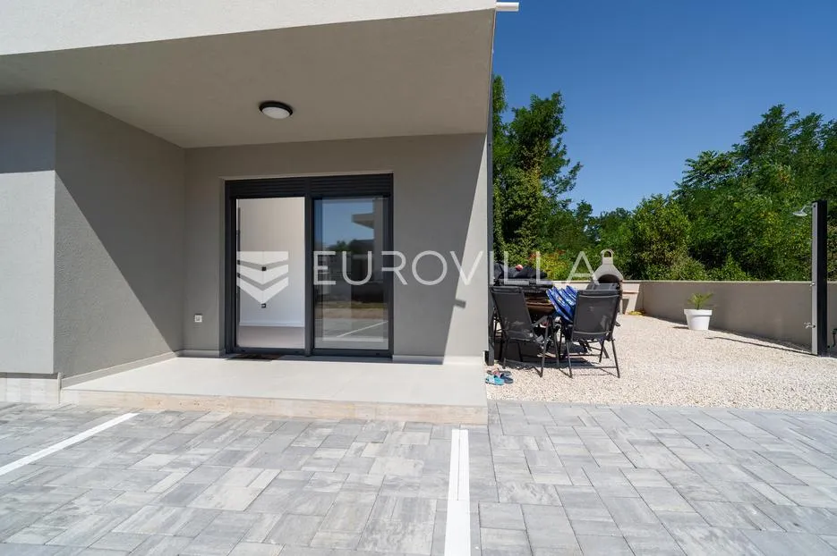zadar, privlaka, dvosoban stan s vrtom, 83,47 m² - slika 22