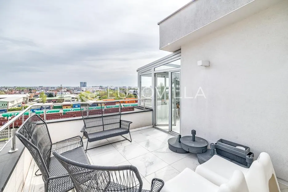 zagreb, ilica, prekrasan penthouse s vanjskim parkirnim mjestom 65 m² - slika 2