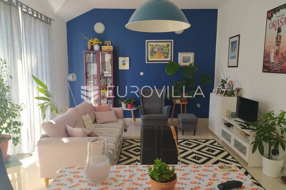 split, kuća s pet modernih stanova - slika 7