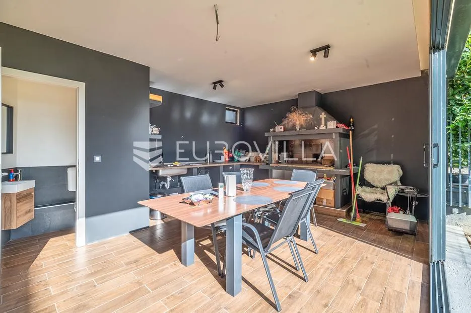zagreb, gorice, prekrasan trosoban stan s vrtom, 150 m², garaža, 2 parkinga - slika 13