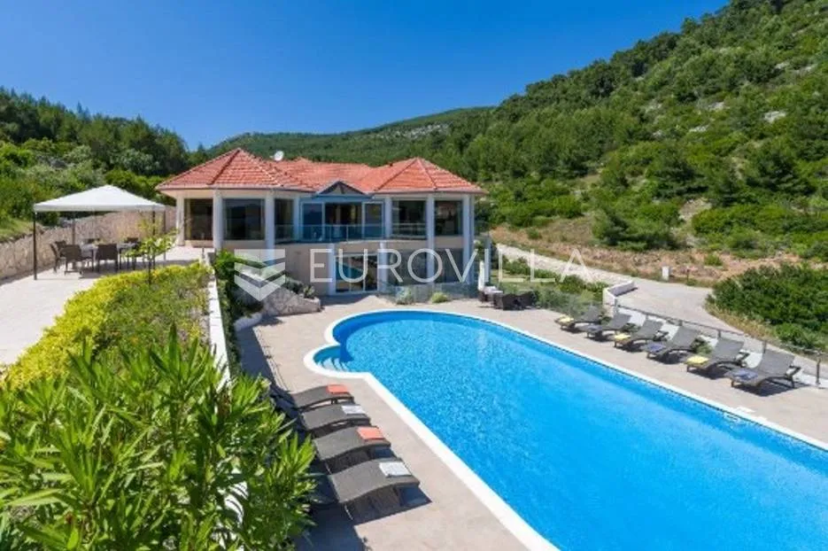 korčula, atraktivna vila prvi red do mora - slika 16