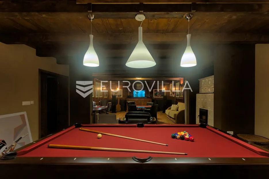 istra, savičenta, juršići, moderna vila 400 m2 na velikoj okućnici 1986m2 - slika 19