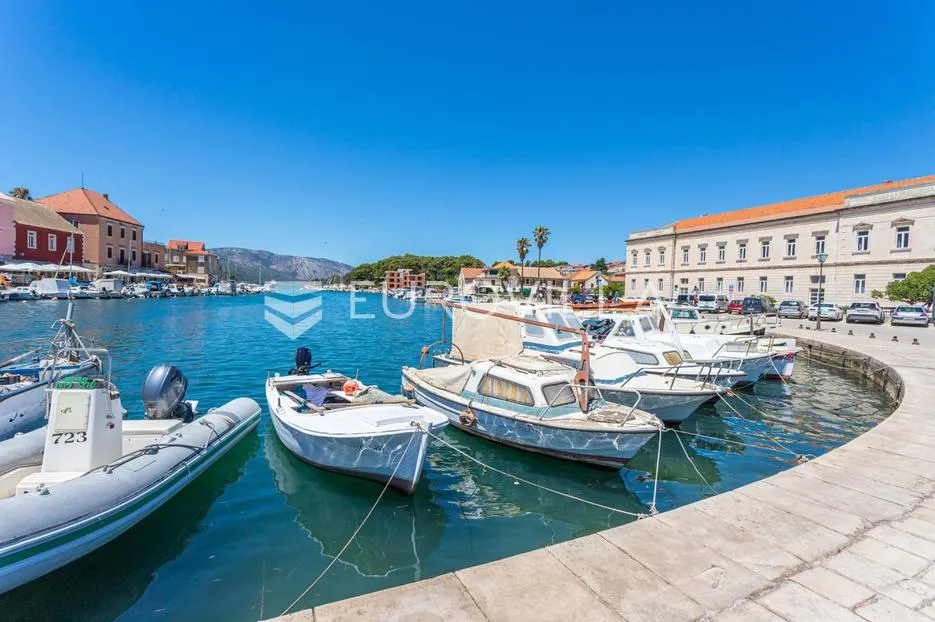 hvar, stari grad, poljoprivredno zemljište površine 19.092 m² - slika 2
