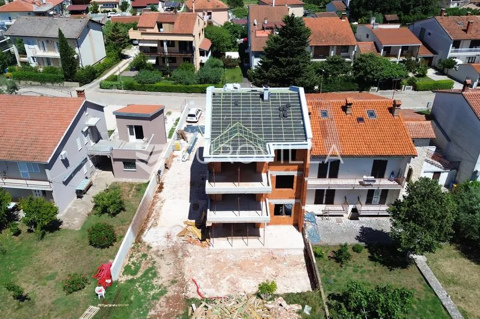 fažana, valbandon, vrhunska novogradnja 600 m od mora i prvih plaža - slika 7