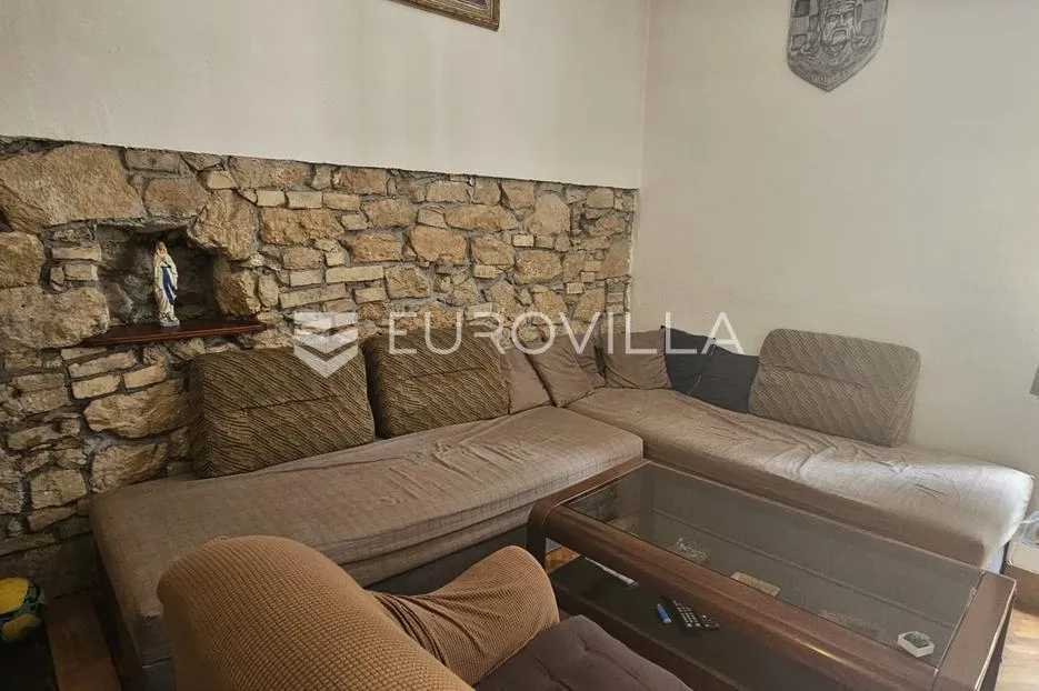 rijeka, stan s potencijalom u centru grada, 104,90 m² na 1. katu - slika 2