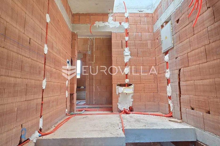pula, valdebek, moderan penthouse u novogradnji s garažom, 120 m², mirna rezidencijalna zona - slika 4