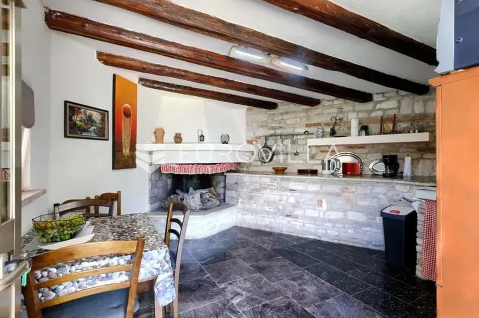 istra, vodnjan samostojeća kuća s bazenom i konobom - slika 47