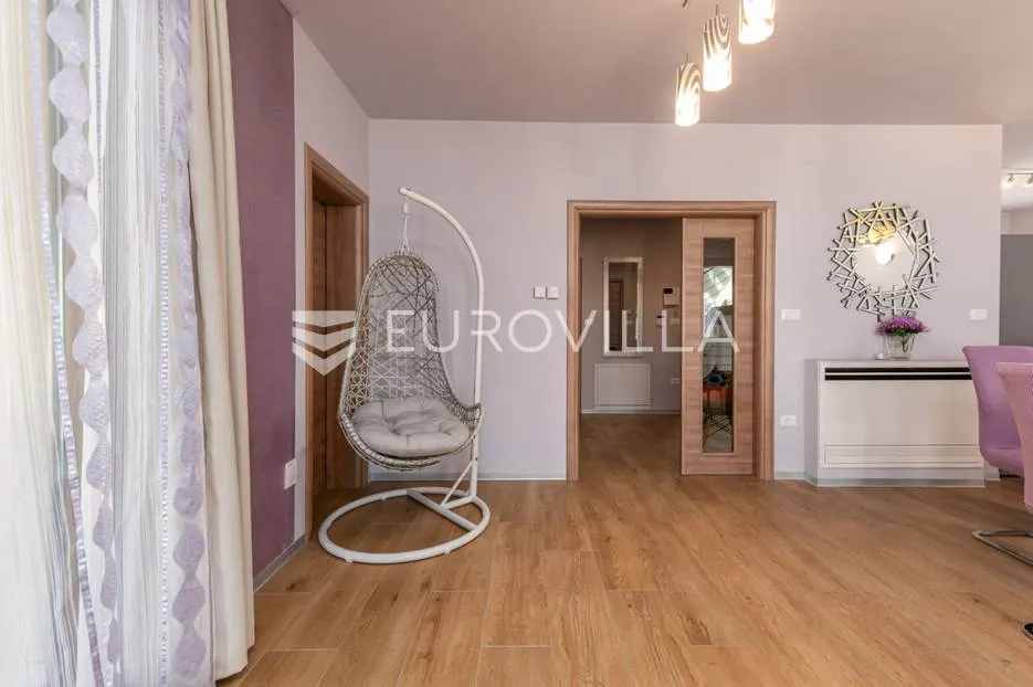 medulin, volme, luksuzan stan s bazenom i garažom, 200 m od mora - slika 9