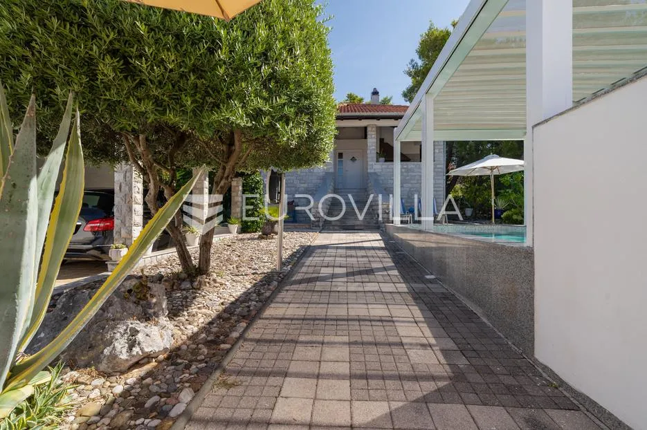 biograd na moru, jedinstvena kuća s bazenom i staklenim paviljonom - slika 25