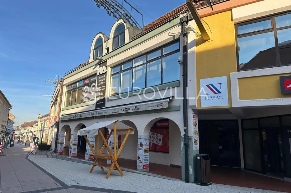 Požega, poslovni prostor u trgovačkom centru - Centar