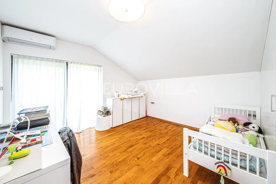 zagreb, vrhovec, moderna obiteljska kuća 419 m² - slika 13