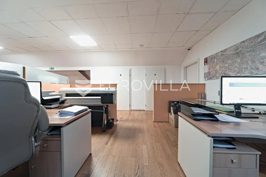 osijek, centar, prodaja, opremljeni poslovni prostor 154 m² - slika 8