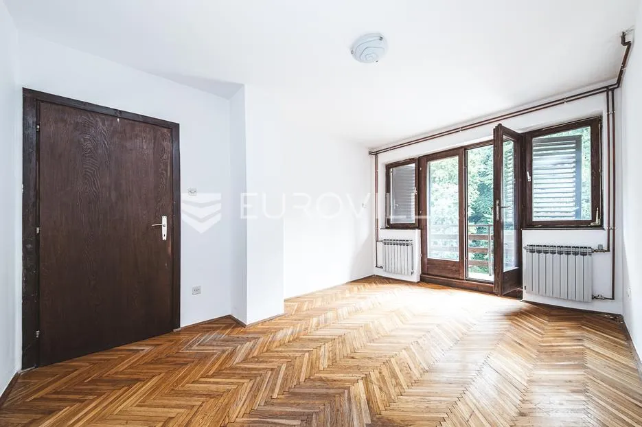 Zagreb, Fraterščica, kuća sa tri stana BRP 342 m2