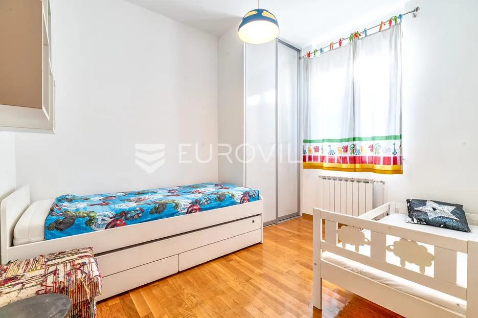 zagreb, remete, komforan trosoban stan s parkirnim mjestom, 79 m² - slika 8