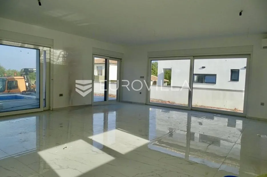 Malinska, Miholjice, obiteljska villa, 153,53 m², s bazenom i pogledom na more - Malinska, Malinska-Dubašnica
