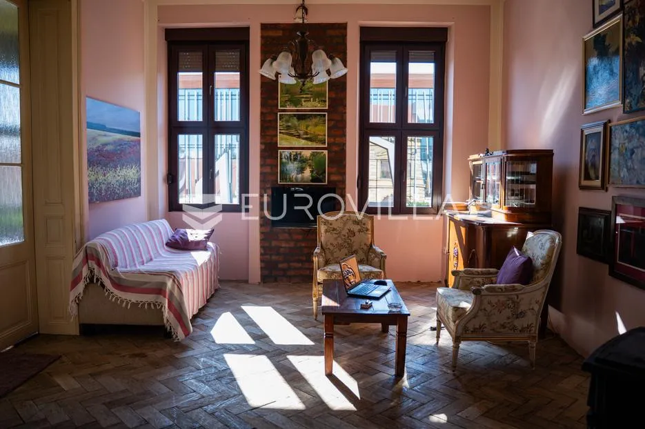 vinkovci, centar, građanski stan u povijesnoj zgradi, 163 m² s velikim potencijalom - slika 5