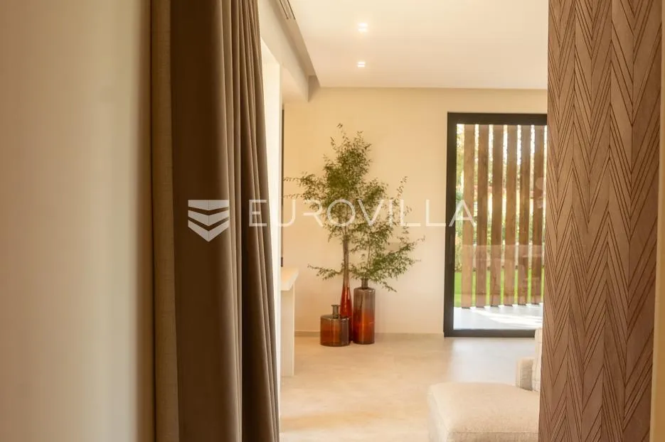 istra, poreč, vrhunska vila sa bazenom - slika 27