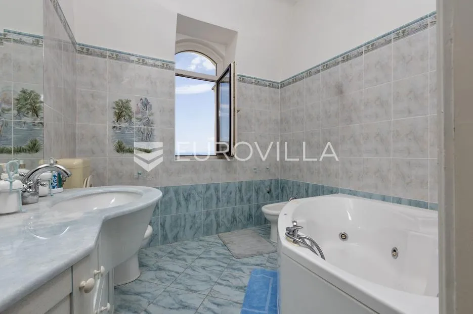 opatija, centar, luksuzan penthouse 220 m² s krovnom terasom i dva parkirna mjesta - slika 23