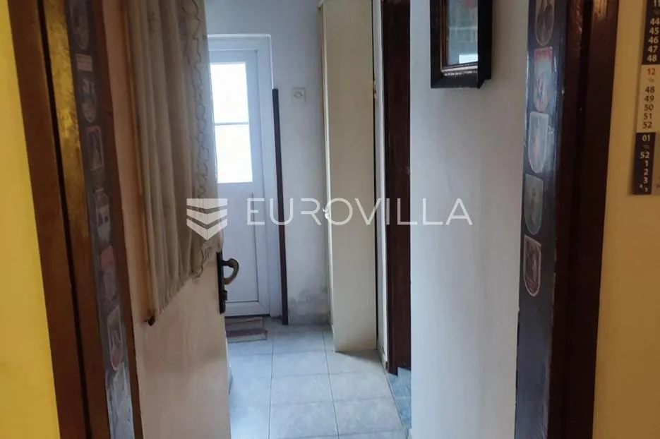 josipdol, kuća u mirnom naselju okružena netaknutom prirodom - slika 5