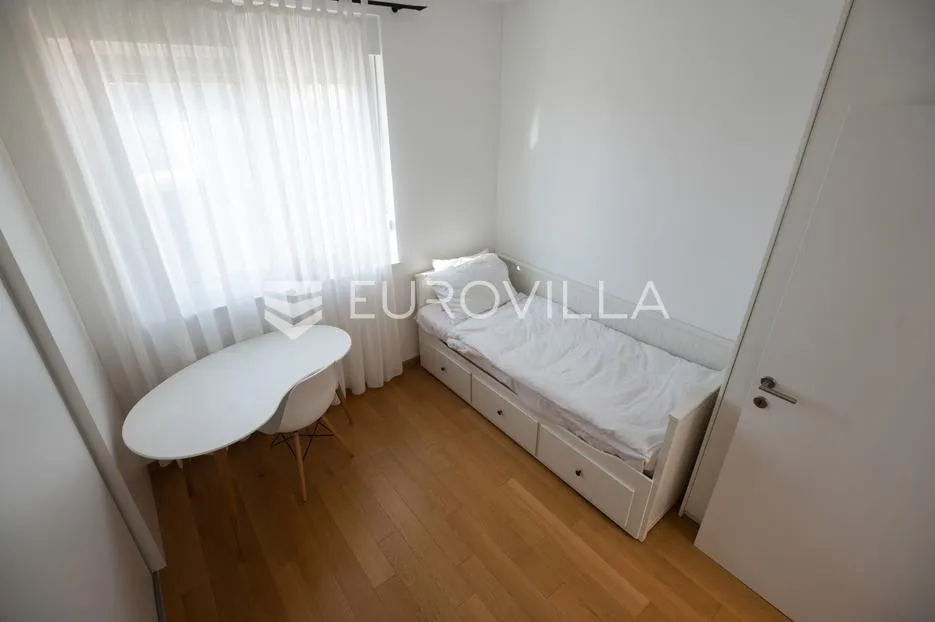 zadar, borik, luksuzan penthouse površine 137,26 m² s terasama na top lokaciji - slika 35