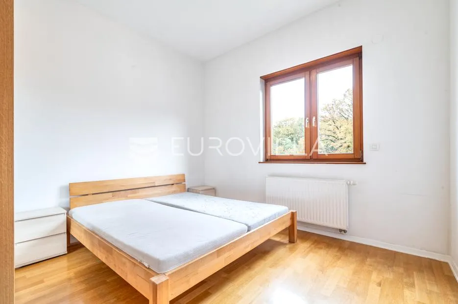 zagreb, maksimir, požarinje, odličan četverosoban penthouse s jacuzzy, saunom i garažom - slika 4
