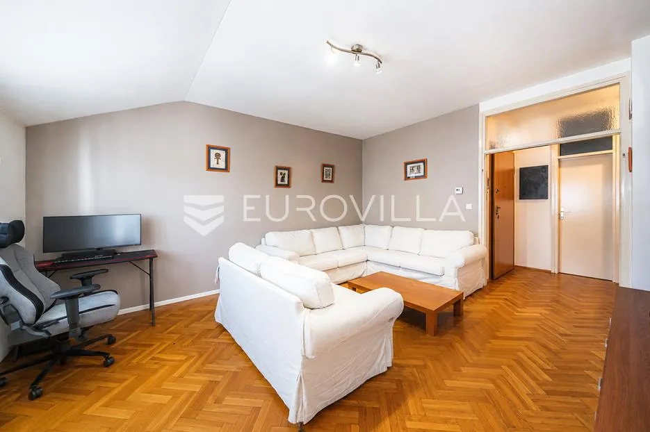 zagreb, bukovačka cesta, prekrasan trosoban stan 87 m² - slika 2