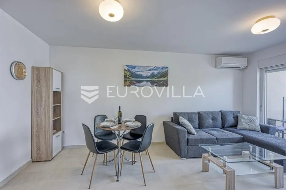 istra, murine, novo adaptiran stan s dvije spavaće sobe te neto korisnom površinom od 61,2 m² - slika 4
