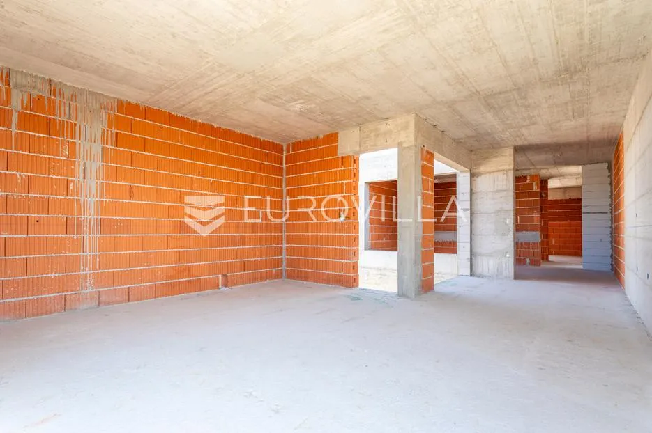 vodice, prekrasna i prostrana vila s bazenom, 730,25 m² - slika 27