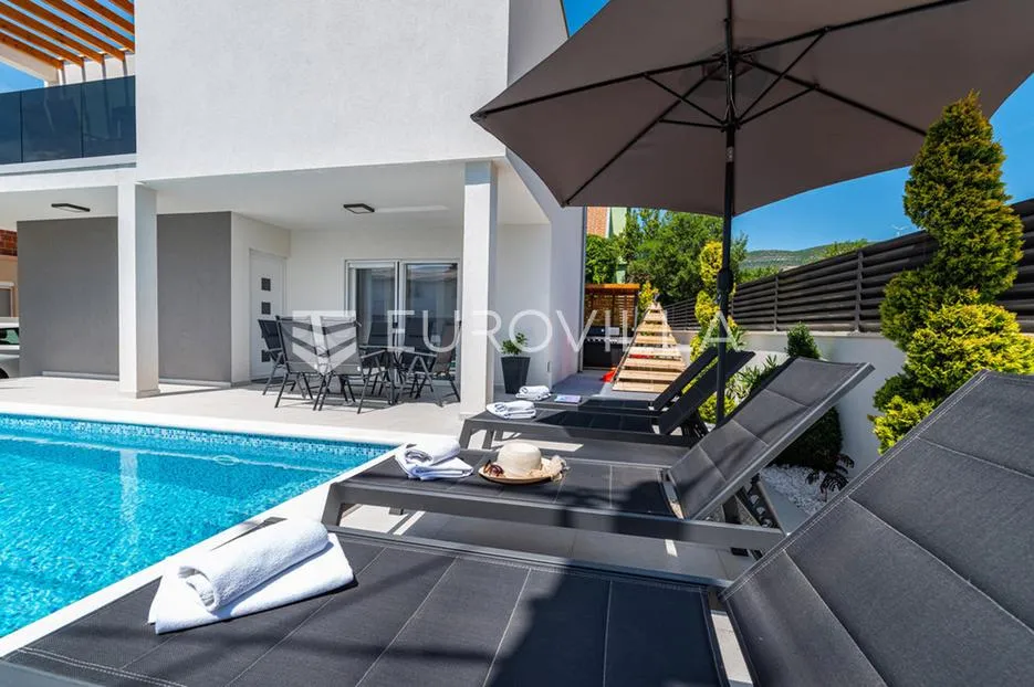 zadar, gornji karin, moderna kuća s bazenom i dva apartmana, 200 m od mora - slika 21
